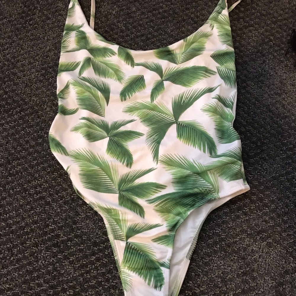 Cantik Swimwear